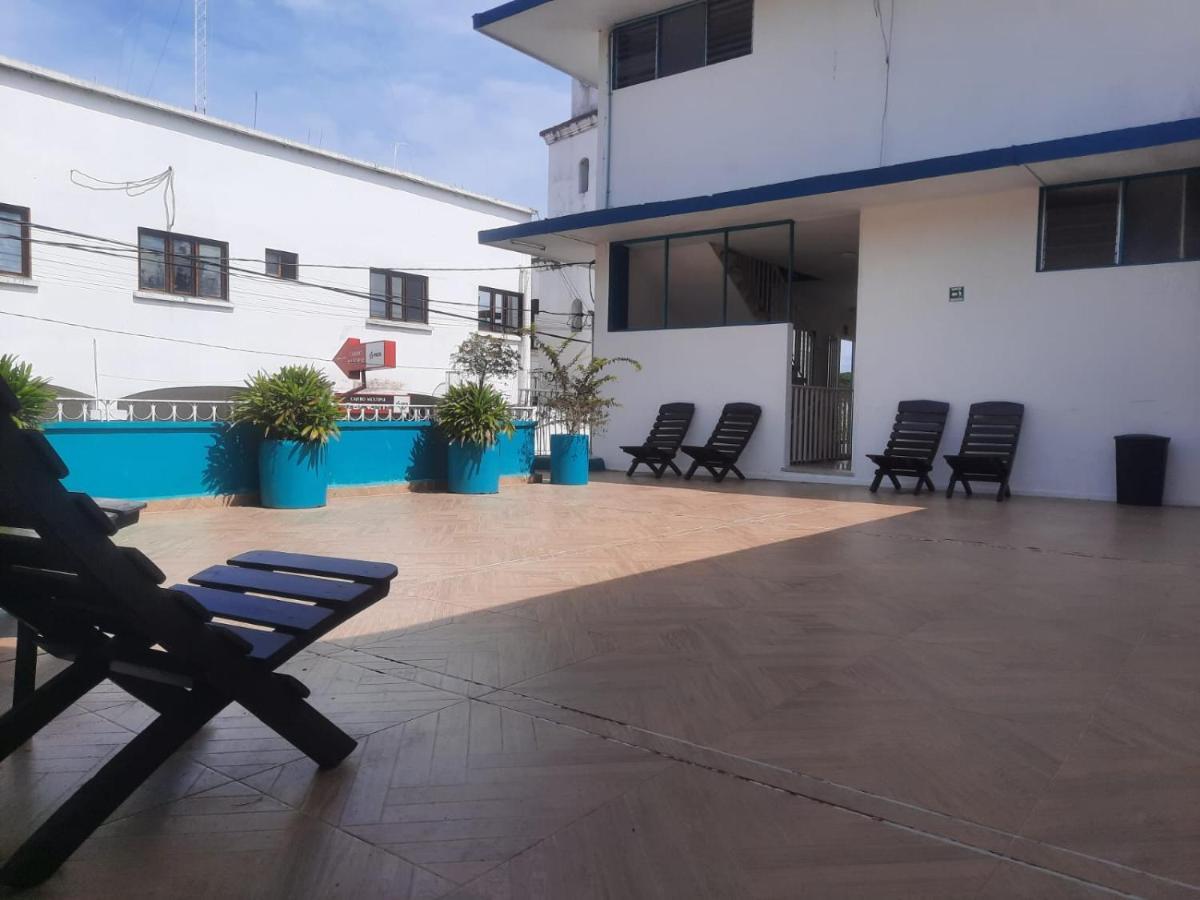 Hotel Acuario Catemaco Bagian luar foto