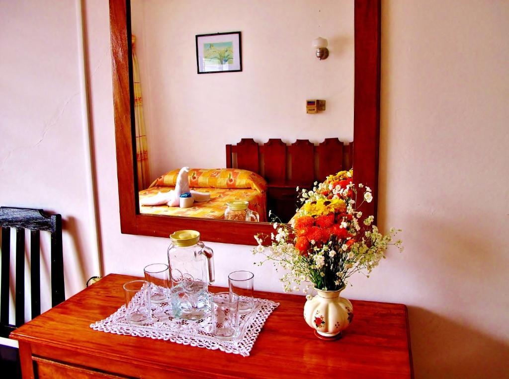 Hotel Acuario Catemaco Ruang foto